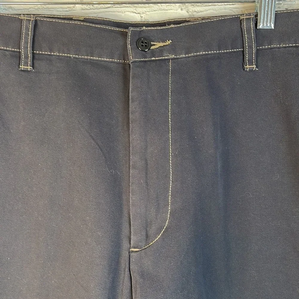 Dockers Mens Shorts, Navy Blue Utility‎ Shorts, size 36 Men’s Shorts, Flat Front